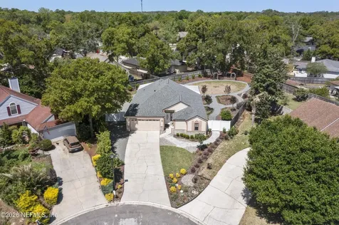 8000 Loch Lomond Lane Jacksonville FL 32244