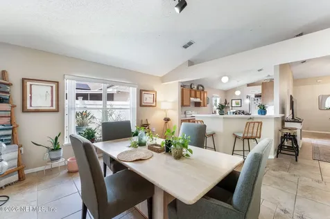 2274 Peerless Lane W Jacksonville FL 32246