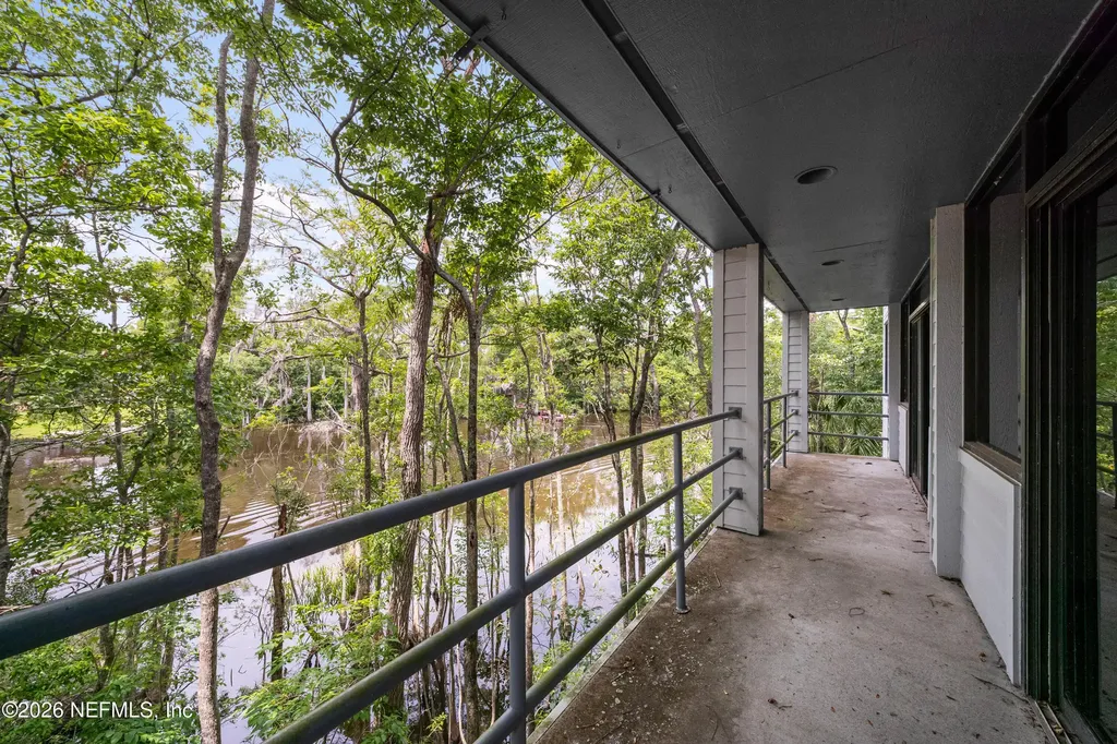 8850 Goodbys Executive Drive Jacksonville FL 32217