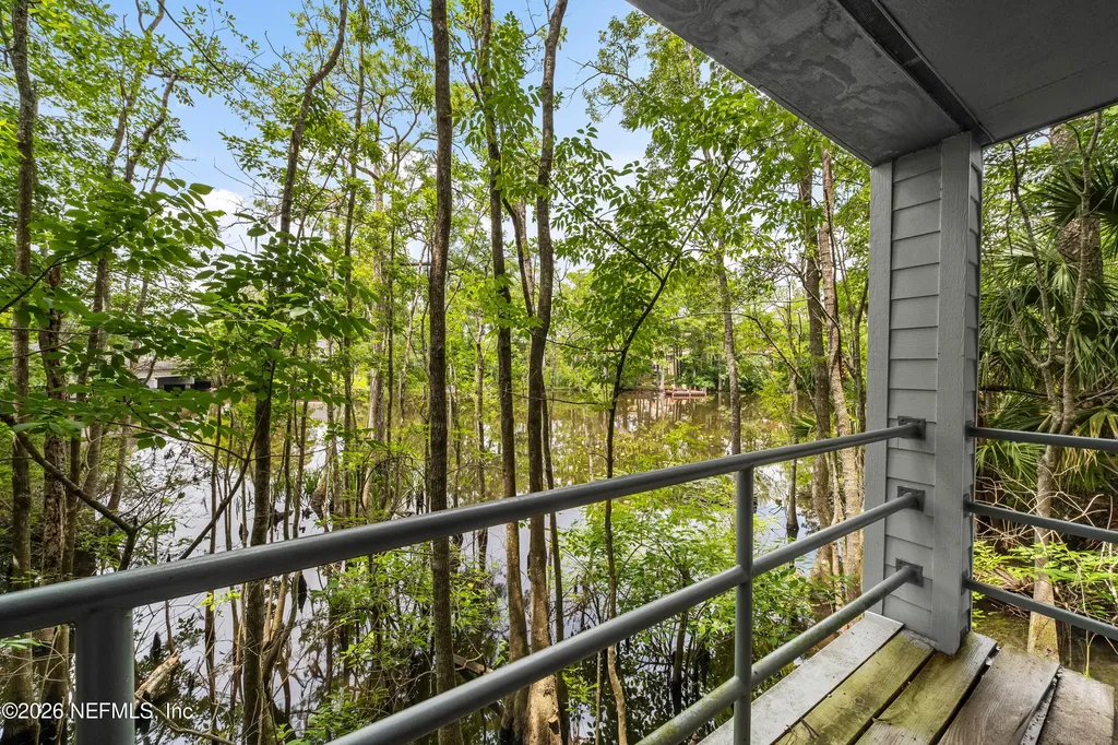 8850 Goodbys Executive Drive Jacksonville FL 32217