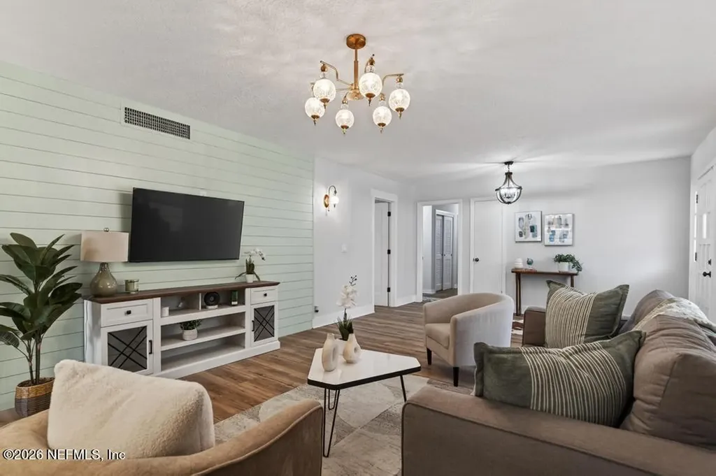 2911 Cadiz Avenue Jacksonville FL 32217