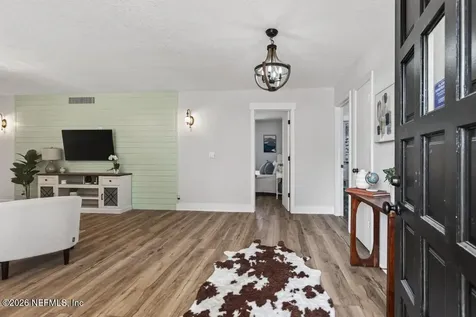 2911 Cadiz Avenue Jacksonville FL 32217