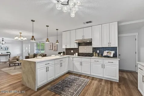2911 Cadiz Avenue Jacksonville FL 32217