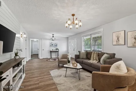 2911 Cadiz Avenue Jacksonville FL 32217