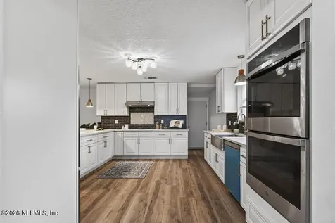 2911 Cadiz Avenue Jacksonville FL 32217
