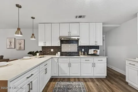 2911 Cadiz Avenue Jacksonville FL 32217