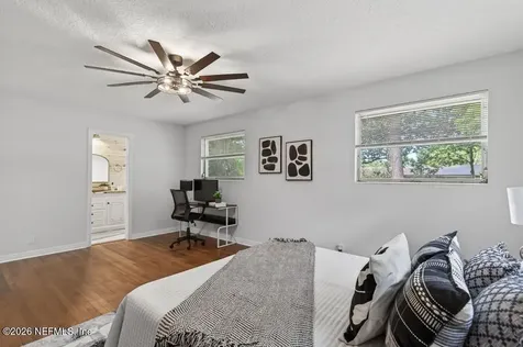 2911 Cadiz Avenue Jacksonville FL 32217