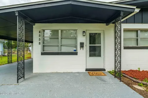 4558 Daughtry Boulevard E Jacksonville FL 32210