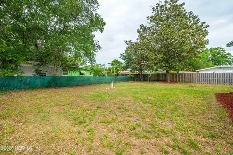 4558 Daughtry Boulevard E Jacksonville FL 32210