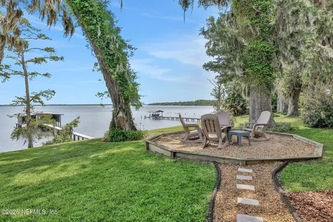 517 S Prospect Street Crescent City FL 32112