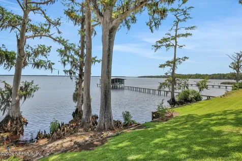 517 S Prospect Street Crescent City FL 32112