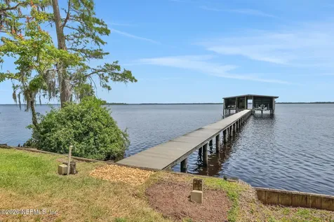 517 S Prospect Street Crescent City FL 32112