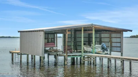 517 S Prospect Street Crescent City FL 32112