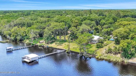 517 S Prospect Street Crescent City FL 32112