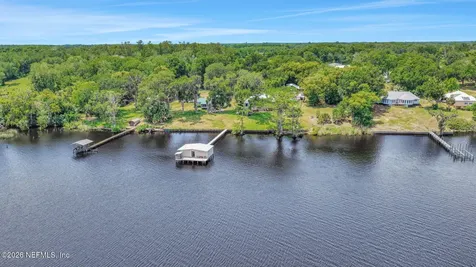 517 S Prospect Street Crescent City FL 32112
