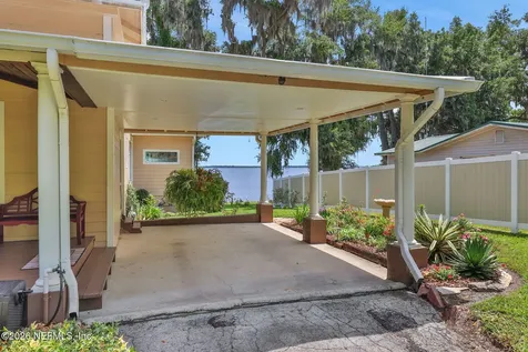 517 S Prospect Street Crescent City FL 32112
