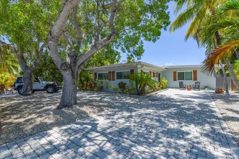 1136 W Shore Drive Big Pine Key FL 33043