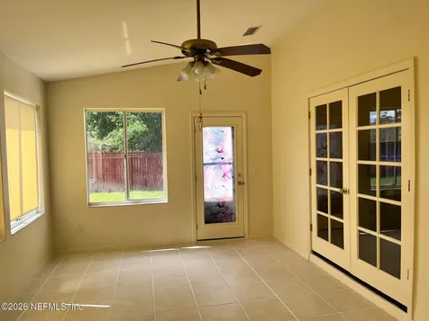 203 Village Drive Welaka FL 32193