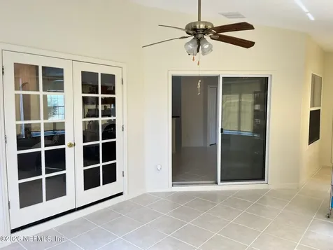 203 Village Drive Welaka FL 32193