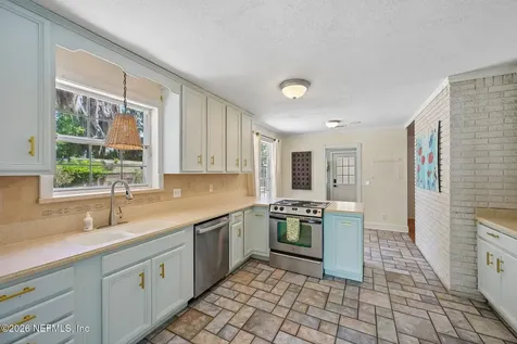2254 Smullian Trail N Jacksonville FL 32217