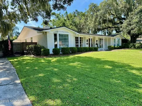 2254 Smullian Trail N Jacksonville FL 32217