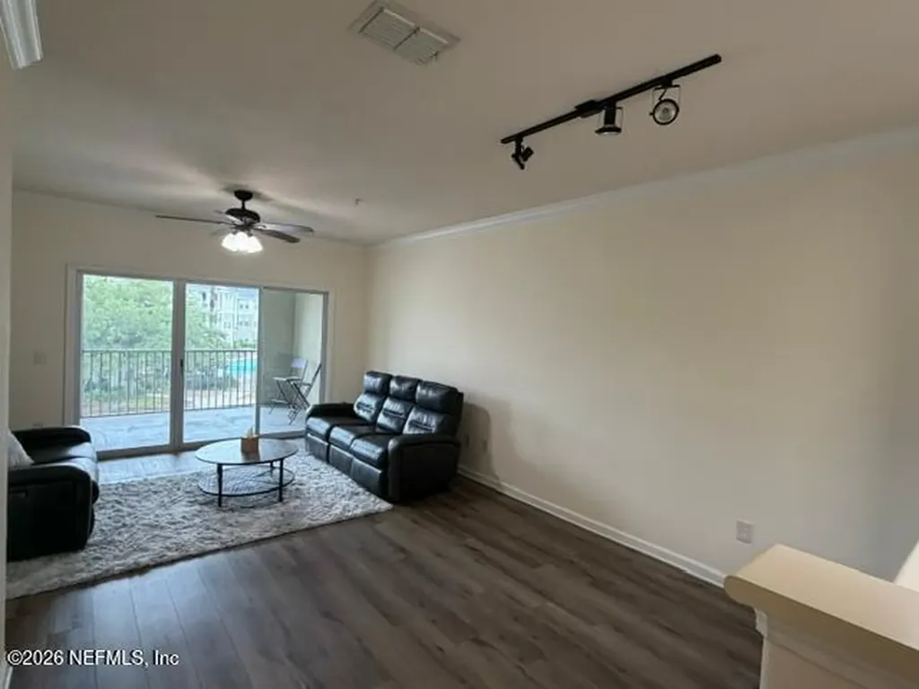8290 Gate Parkway W Jacksonville FL 32216