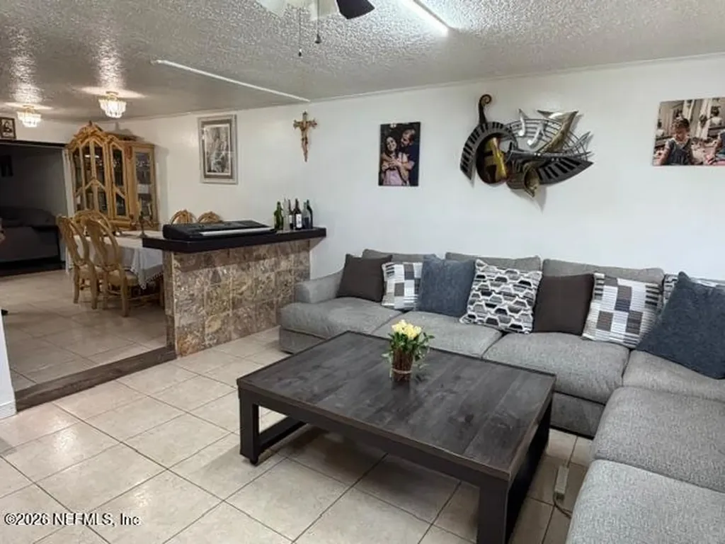6109 Tuscony Circle Jacksonville FL 32277