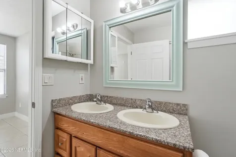 8918 Duluth Court Jacksonville FL 32216