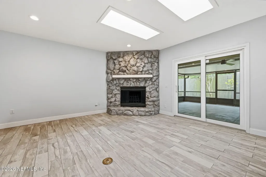3245 Clipper Place Jacksonville FL 32216