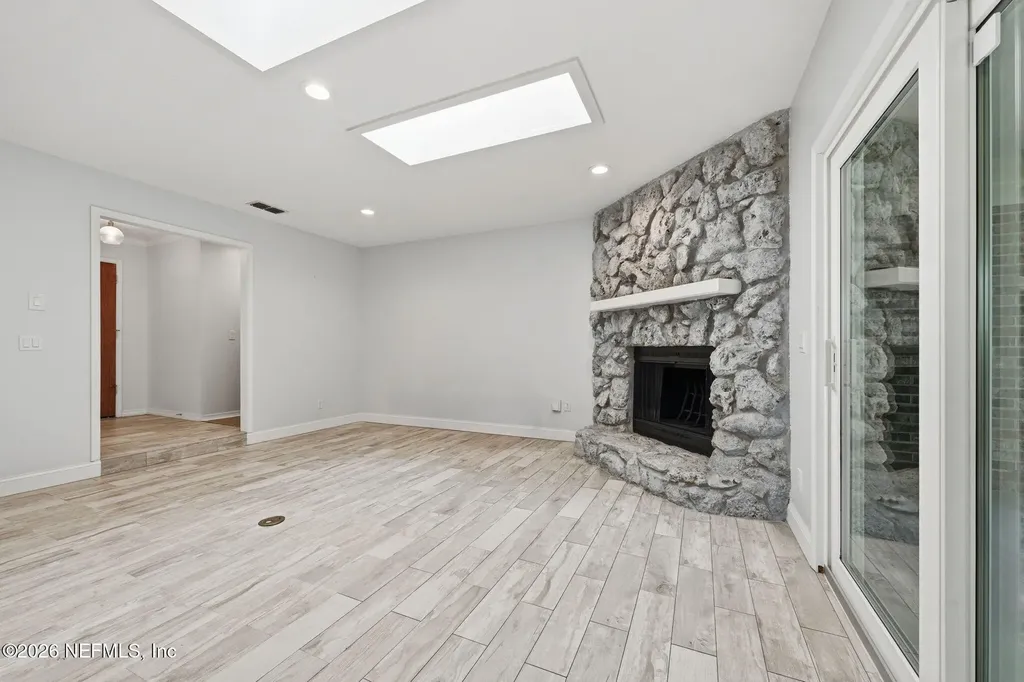 3245 Clipper Place Jacksonville FL 32216