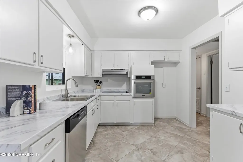 4302 Ish Brant Court W Jacksonville FL 32210