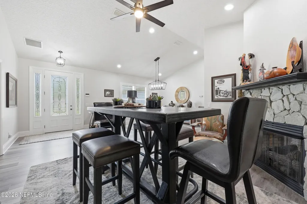 156 & 158 Mount Royal Avenue Crescent City FL 32112