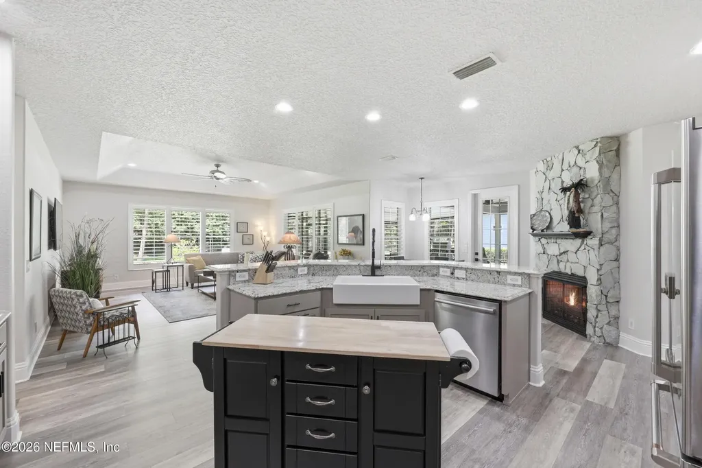 156 & 158 Mount Royal Avenue Crescent City FL 32112