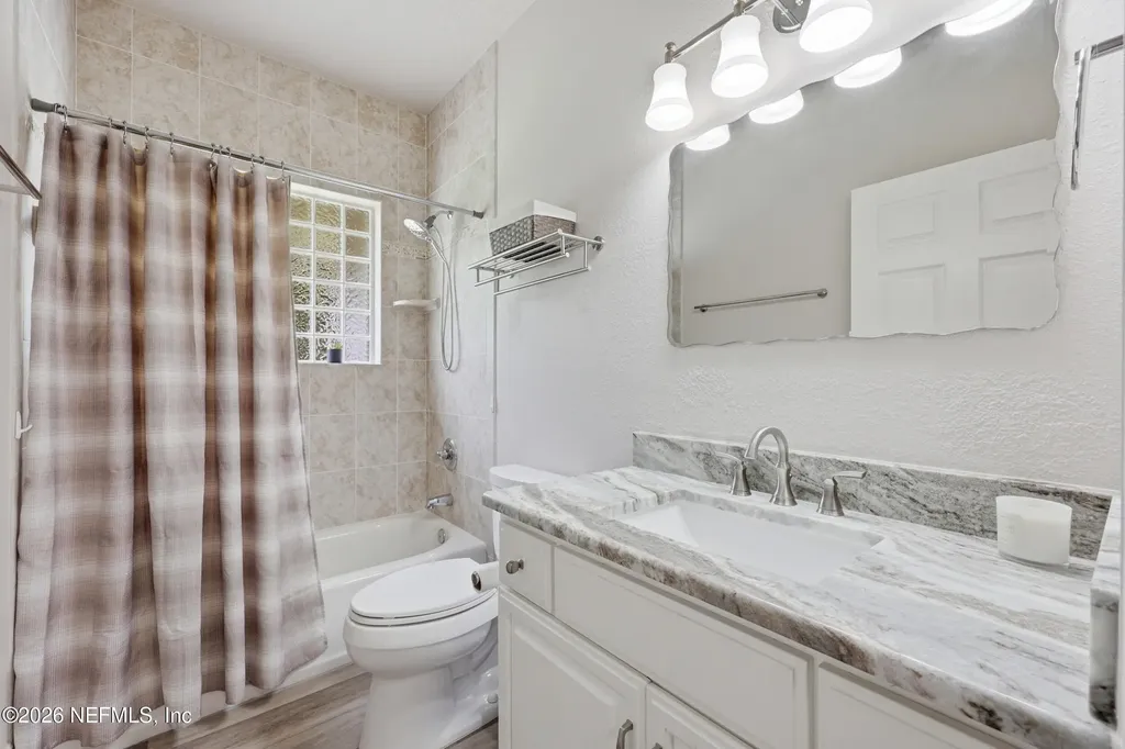 156 & 158 Mount Royal Avenue Crescent City FL 32112