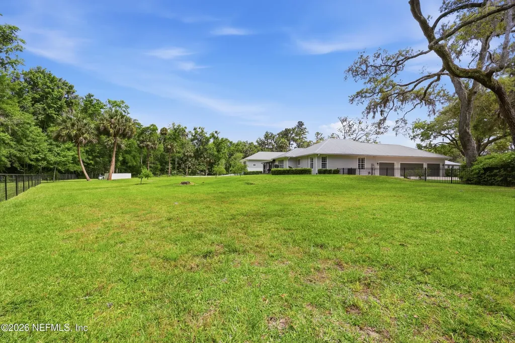 156 & 158 Mount Royal Avenue Crescent City FL 32112