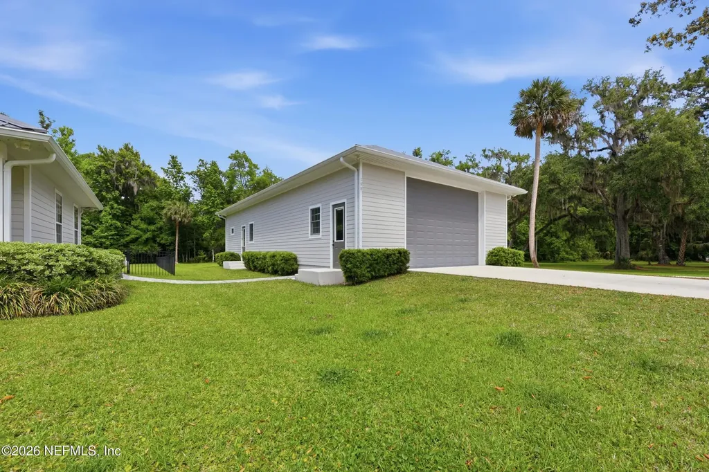 156 & 158 Mount Royal Avenue Crescent City FL 32112