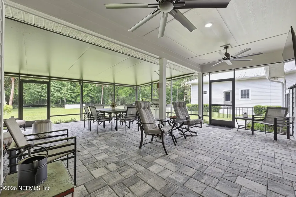 156 & 158 Mount Royal Avenue Crescent City FL 32112