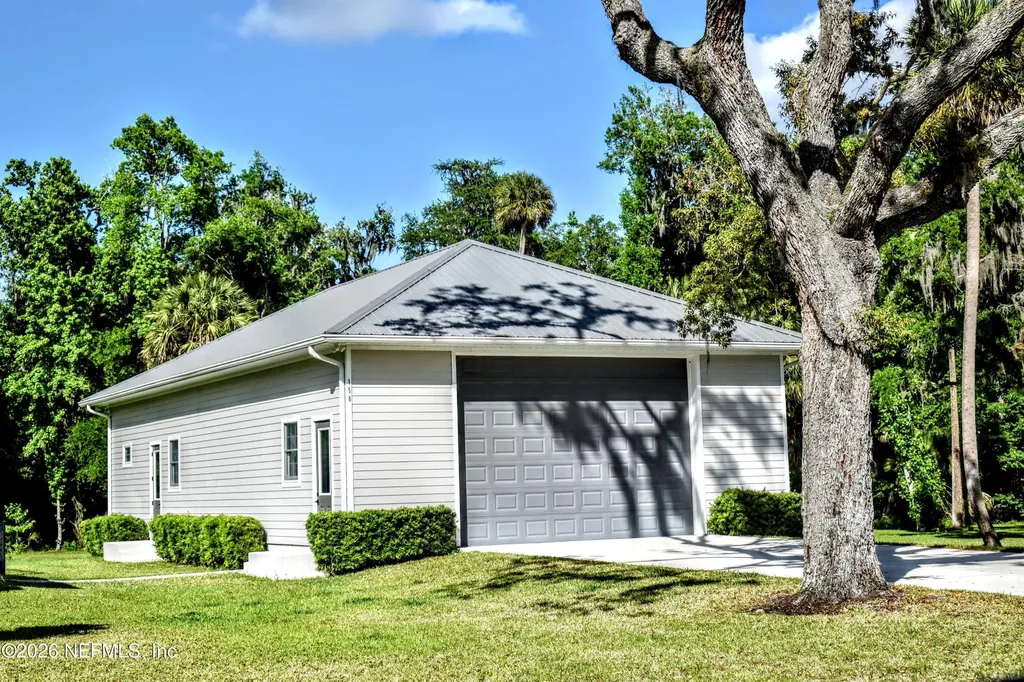 156 & 158 Mount Royal Avenue Crescent City FL 32112