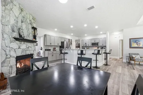 156 & 158 Mount Royal Avenue Crescent City FL 32112