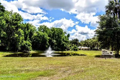 156 & 158 Mount Royal Avenue Crescent City FL 32112