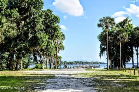 156 & 158 Mount Royal Avenue Crescent City FL 32112