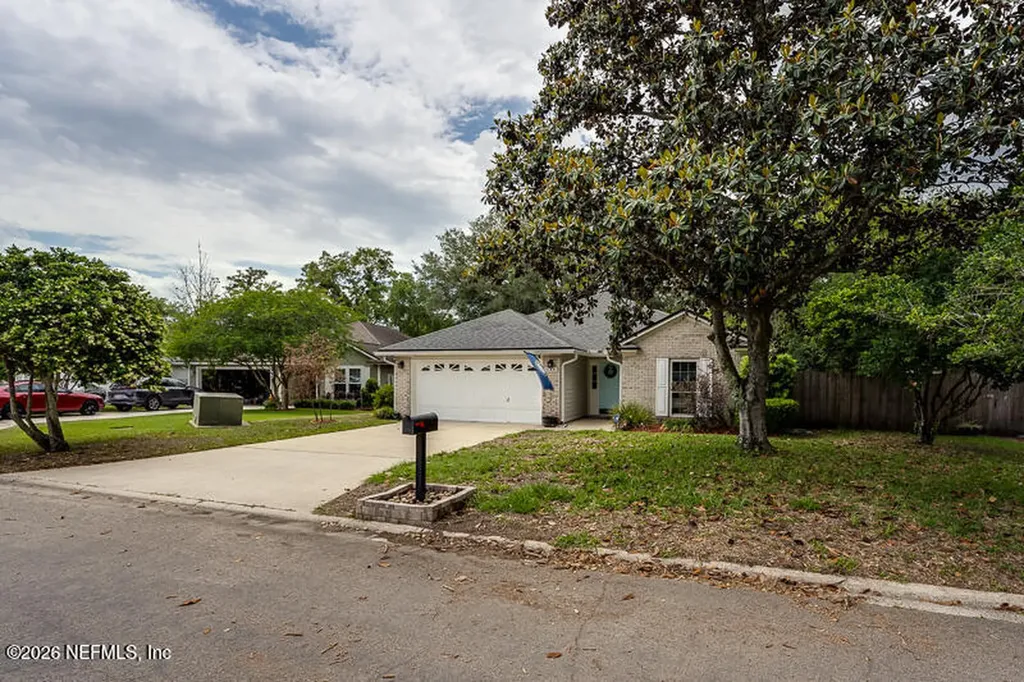 8005 Macinnes Drive Jacksonville FL 32244