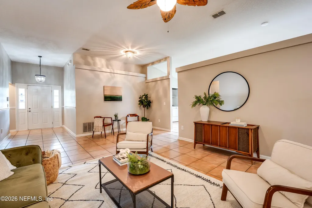 8005 Macinnes Drive Jacksonville FL 32244
