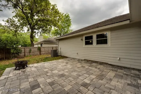 8005 Macinnes Drive Jacksonville FL 32244