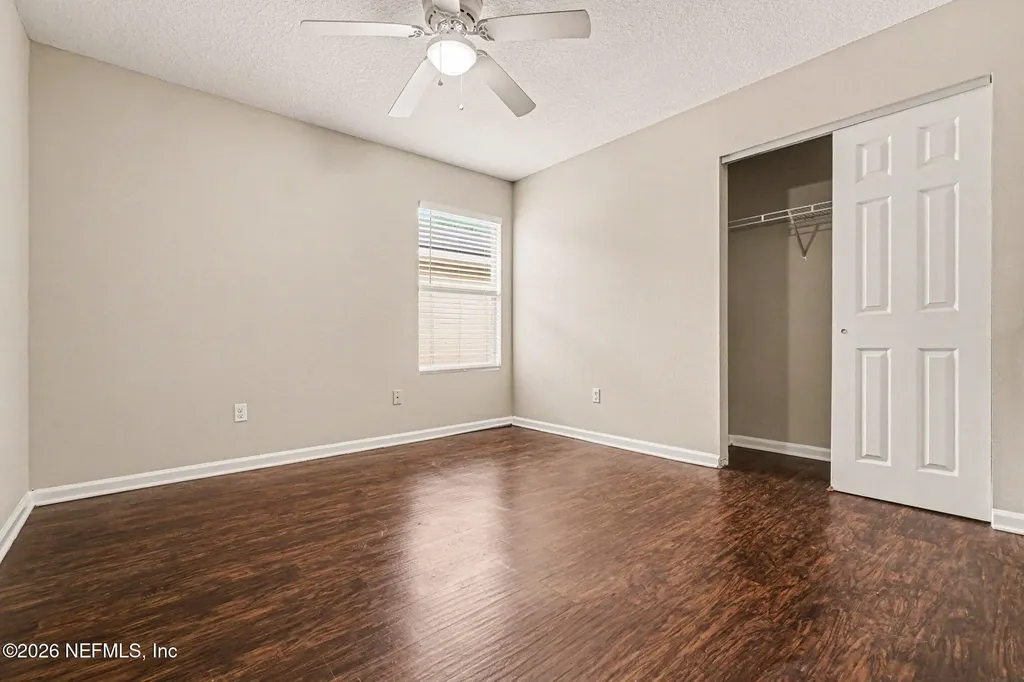 5759 Village Pond Circle Jacksonville FL 32210