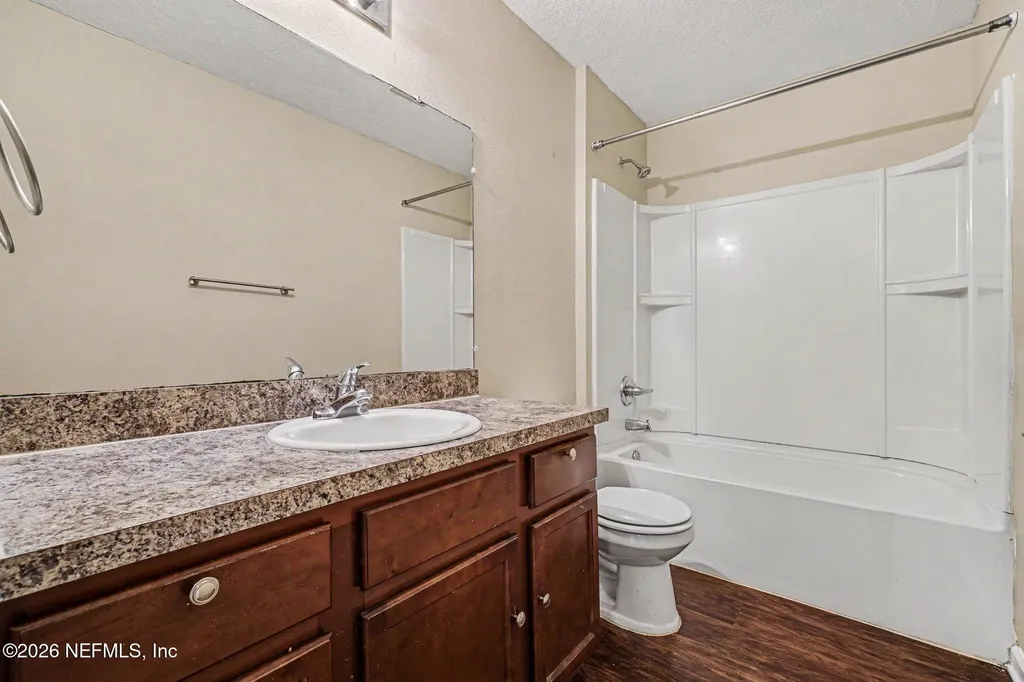 5759 Village Pond Circle Jacksonville FL 32210