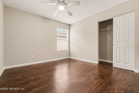 5759 Village Pond Circle Jacksonville FL 32210