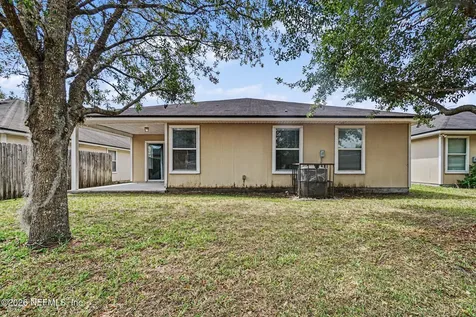 5759 Village Pond Circle Jacksonville FL 32210