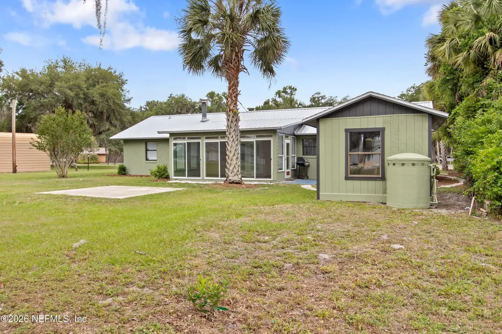 226 Port Comfort Drive East Palatka FL 32177