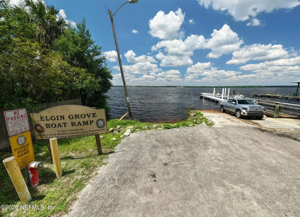 226 Port Comfort Drive East Palatka FL 32177